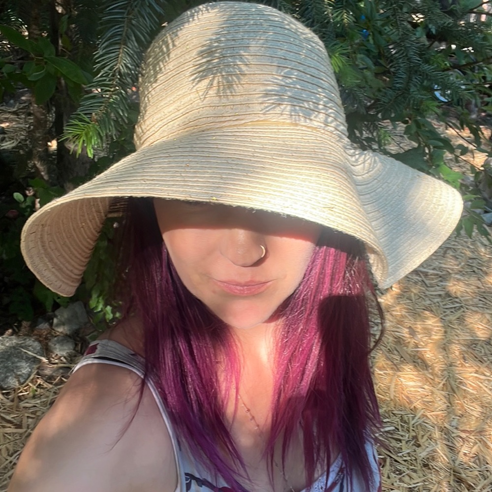 Paper sun hat